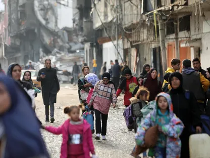 "الأغذية العالمي" يوقف المساعدات إلى شمال غزة.. وإسرائيل تأمر بإجلاء جديد للجنوب
