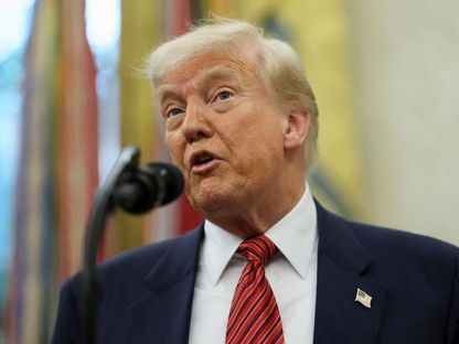 الرئيس الأميركي دونالد ترمب يتحدث خلال حفل أداء اليمين للسفير الجديد لدى الصين، السيناتور السابق ديفيد بيردو، في البيت الأبيض في واشنطن العاصمة، الولايات المتحدة. 7 مايو 2025 - REUTERS