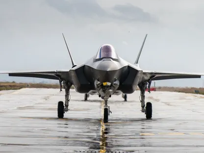للوصول إلى وسط إيران.. إسرائيل تعزز مدى F-35I بخزان وقود إضافي