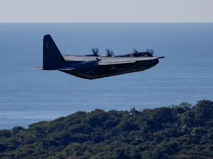 الخارجية الأميركية توافق على صفقة محتملة لصيانة طائرات KC-130J الكويتية