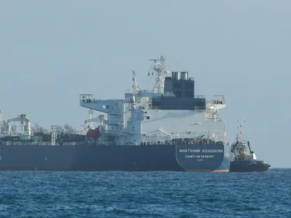 ترجيحات بتمديد إعفاء أميركي لشراء النفط الروسي وسط تقلبات الطاقة