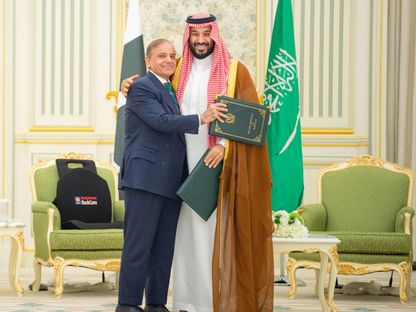 السعودية وباكستان توقعان اتفاقية الدفاع الاستراتيجي: ردع مشترك ضد أي اعتداء