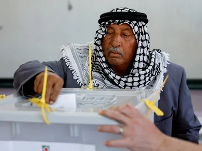 لجنة الانتخابات الفلسطينية: إغلاق باب التسجيل لانتخابات 2026 الأربعاء