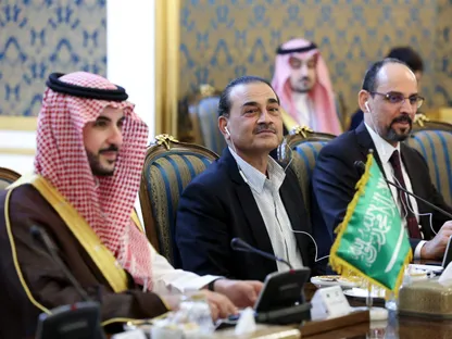إيران وأميركا.. تحركات إقليمية لمنع تجدد الحرب