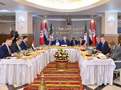 دول جوار ليبيا تشدد على رفض التدخل الخارجي.. وتدعو لسحب القوات الأجنبية