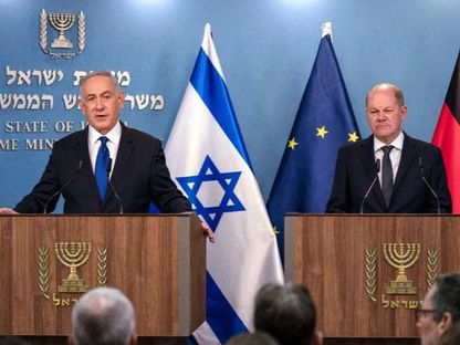 المستشار الألماني أولاف شولتز خلال مؤتمر صحافي مشترك إلى جانب رئيس الوزراء الإسرائيلي بنيامين نتنياهو خلال زيارة إلى إسرائيل. 17 مارس 2024 - AFP