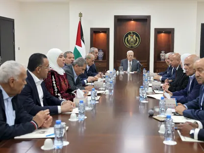 فلسطين.. "فتح" تبحث اقتراحاً فصائلياً لتأجيل الانتخابات