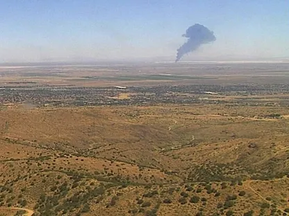 تحطم قاذفة B-52 أميركية بعد إقلاعها من قاعدة في كاليفورنيا