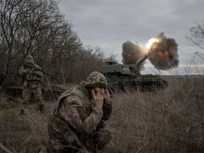 جنود أوكرانيون على خط المواجهة في أفدييفكا. 28 ديسمبر 2023 - AFP