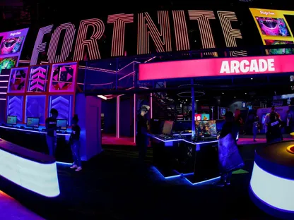 لعبة فورتنايت تعود إلى متاجر التطبيقات في أنحاء العالم