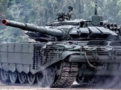 الجيش الروسي يتسلم دفعة جديدة من دبابة T-90M المزودة بدروع لمواجهة المسيرات