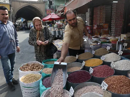طهران ترد على مقترح واشنطن وتستبعد الملف النووي.. وتبدي انفتاحاً على "حل دبلوماسي"
