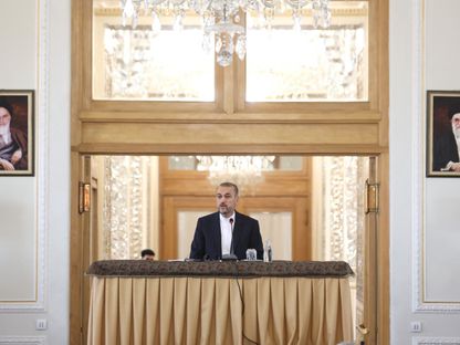 وزير الخارجية الإيراني حسين أمير عبد اللهيان خلال لقاء مع السفراء الأجانب، طهران. 14 أبريل 2024 - Reuters