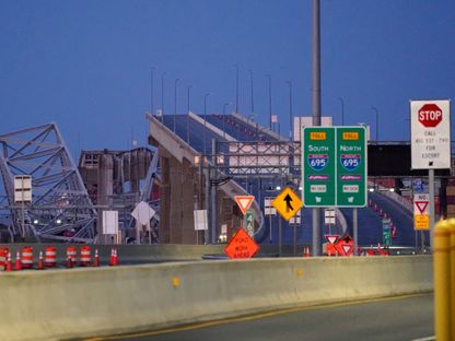 منظر عام يظهر جسر فرانسيس سكوت كي بعد انهيار الجسر في بالتيمور بالولايات المتحدة 26 مارس 2024. - Reuters