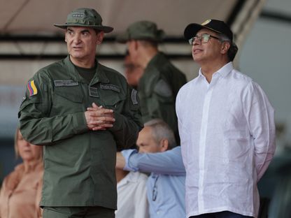 الرئيس الكولومبي جوستافو بيترو يحضر عرضاً في مدرسة الشرطة بمدينة ماركيتا. 14 فبراير 2024 - REUTERS