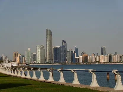 الإمارات تدرج 21 فرداً وكياناً على قائمة "الإرهاب المحلية" لارتباطهم بـ"حزب الله"