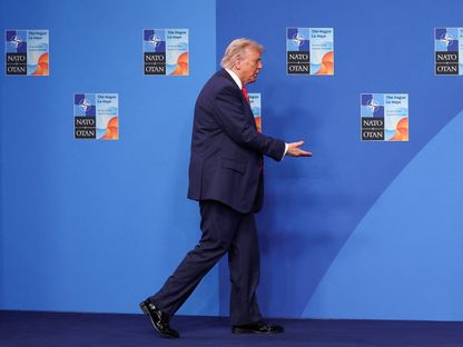 الرئيس الأميركي دونالد ترمب يصل لالتقاط صورة خلال قمة حلف الناتو في لاهاي هولندا. 25 يونيو 2025 - REUTERS