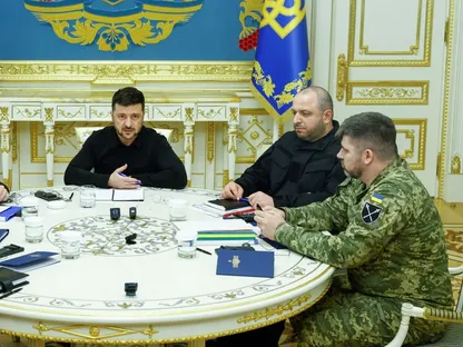 زيلينسكي يطلب دعماً مالياً أكبر.. و"فضائح الفساد" تدفع الأوروبيين لطلب ضمانات