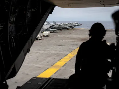 جانب من سفينة الهجوم البرمائية التابعة للبحرية الأميركية USS Iwo Jima في البحر الكاريبي. 8 سبتمبر 2025 - REUTERS