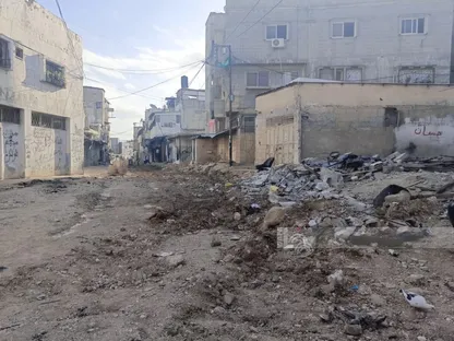 إسرائيل تقتل 18 فلسطينياً في غارة على مقهى بمخيم طولكرم