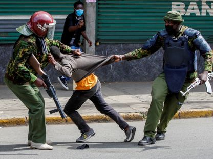 كينيا.. اشتباكات بين الأمن ومحتجين يطالبون بتنحي الرئيس