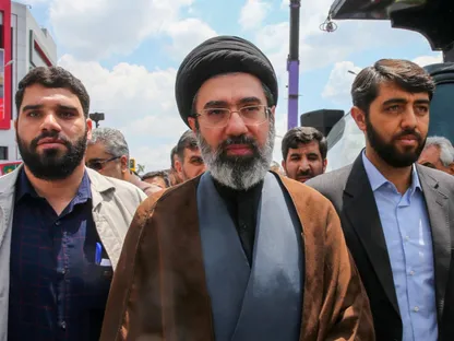 رئيس إيران يكشف تفاصيل اجتماع الـ7 ساعات مع خامنئي ووضعه الصحي