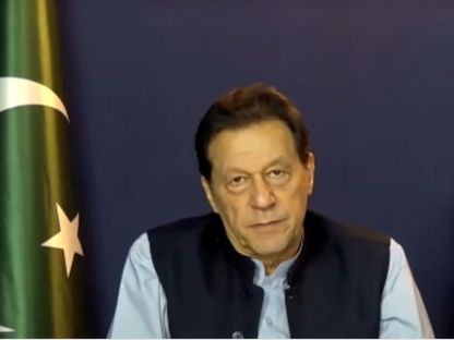 لقطة شاشة خلال مقابلة رئيس الوزراء الباكستاني السابق عمران خان مع الشرق. 22 يونيو 2023 - الشرق