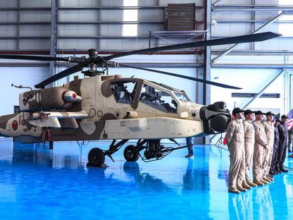 جانب من مراسم استقبال الجيش الملكي المغربي لمروحيات أباتشي "AH-64E" في القاعدة الجوية الأولى قرب الرباط- 5 مارس 2025 - "FAR-Maroc "