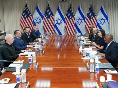 وزير الدفاع الأميركي لويد أوستن خلال لقاء نظيره الإسرائيلي يوآف جالانت في البنتاجون، واشنطن. 25 يونيو 2024 - REUTERS
