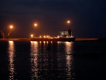 ترمب يعلن حصاراً بحرياً في مضيق هرمز