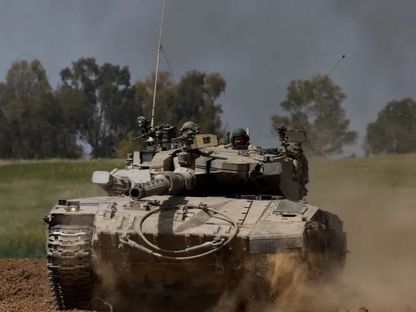 دبابة إسرائيلية قرب حدود غزة. 30 مارس 2024 - Reuters