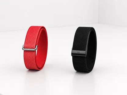 جوجل Fitbit Air أم Whoop 5.. من يربح في سوق أساور اللياقة؟