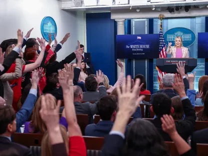 بعد إحاطة سرية.. سيناتور يخشى نشر قوات برية في إيران والبيت الأبيض يرد