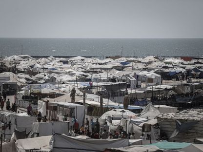خيام للنازحين الفلسطينيين في مدينة غزة بعد أوامر إخلاء إسرائيلية لمناطق عدة في القطاع. 7 يونيو 2025 - Bloomberg