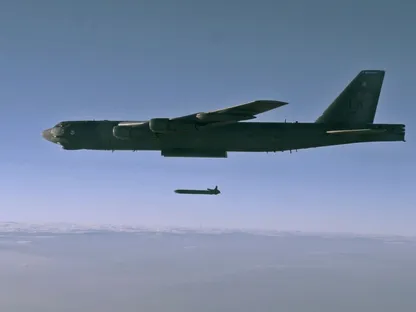 بعد تحطم B-52.. ماذا نعرف عن أقدم قاذفة استراتيجية في الجيش الأميركي؟