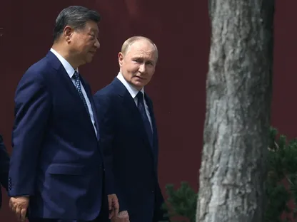 اتهامات أميركية للصين وروسيا بدعم إيران