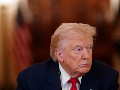 ترمب في أسبوع صعب: وظائف ضعيفة وأسعار وقود مرتفعة وإقالة مفاجئة