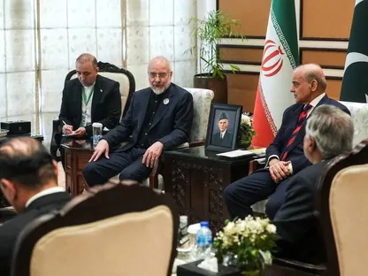 إيران: مضيق هرمز لن يبقى مفتوحاً إذا استمر الحصار الأميركي