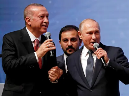 موانئ تركيا على رادار العقوبات الدولية.. هكذا يتسلل النفط الروسي إلى أوروبا