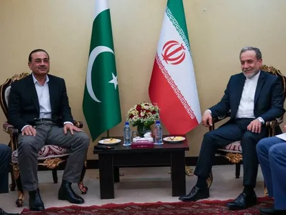 مفاوضات أميركا وإيران.. زيارة وفد باكستان لطهران تقلص الخلافات ولا موعد لجولة جديدة بعد