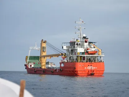 وسط توقعات بكسر حاجز 150 دولاراً.. الحصار الأميركي لمضيق هرمز يرفع أسعار النفط