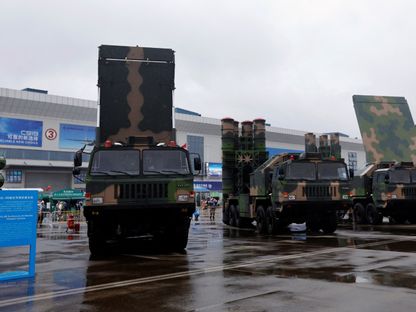منظومة الدفاع الجوي HQ-9B في معرض الصين الدولي للطيران في مدنية تشوهاى بمقاطعة جوانجدونج جنوبي البلاد. 14 نوفمبر 2024 - REUTERS