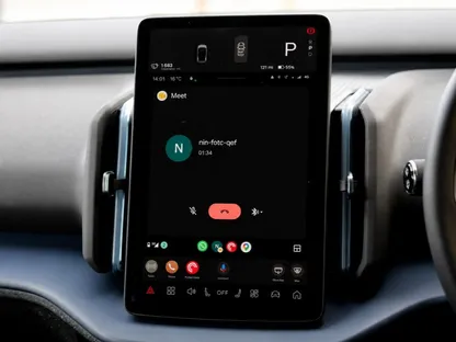 خدمة Google Meet للاجتماعات أثناء قيادة السيارة تصل Android Auto