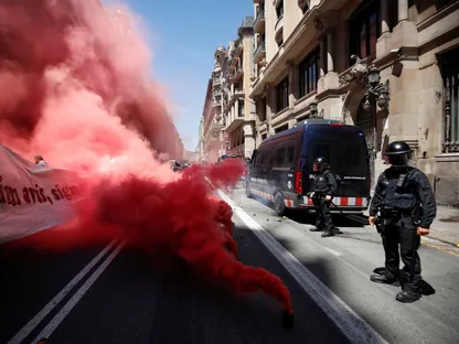 الشرطة الإسبانية تعتقل صينياً بتهمة تمويل "حماس"