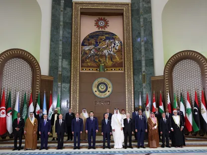 قمة بغداد.. مطالبات بوقف حرب غزة وإطلاق عملية السلام لإقامة الدولة الفلسطينية