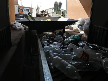 الأردن.. كاميرات ذكية وغرامات وحملات توعية لمكافحة النفايات