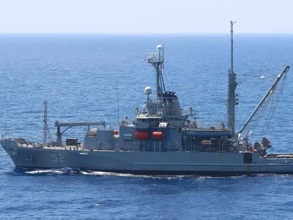 السفينة USNS SALVOR التابعة للبحرية الأميركية - US NAVY