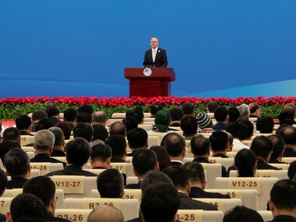رئيس الوزراء الأسترالي أنتوني ألبانيز يتحدث في حفل افتتاح معرض الصين الدولي للاستيراد في شنغهاي. الصين في 5 نوفمبر 2023 - Reuters