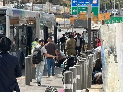 إطلاق نار في القدس المحتلة يودي بحياة 6.. وإسرائيل تغلق كافة المعابر مع الضفة