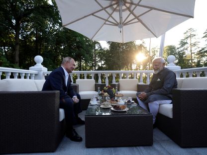 بوتين يعقد محادثات "غير رسمية" مع رئيس الوزراء الهندي في موسكو